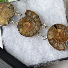 Cargar imagen en el visor de la galería, Vintage Ammonite Sterling Silver Bracelet. Large Whitby Ammonite Silver Panel Bracelet. Boho Ancient Amulet Bracelet. Ammonite Jewellery
