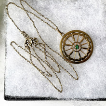 Lade das Bild in den Galerie-Viewer, Antique Edwardian Demantoid Garnet Pinwheel Pendant Necklace. Art Nouveau 12ct Yellow Rolled Gold &amp; Green Garnet Circle Pendant On Chain.
