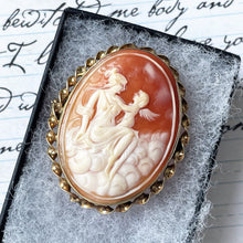 Lade das Bild in den Galerie-Viewer, Vintage 9ct Gold Venus &amp; Amor Cameo Brooch. Large Modern Carved Cameo of Venus and Cupid, London 1981. Romantic Edwardian Revival Jewelry
