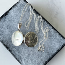 Load image into Gallery viewer, Vintage English Sterling Silver Round Locket. 1970&#39;s Fern Engraved Small Photo Locket &amp; Chain. Edwardian Retro Minimalist Pendant Necklace
