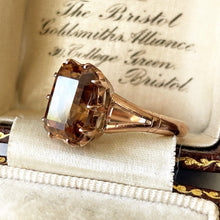 Lade das Bild in den Galerie-Viewer, Antique Victorian 9ct Gold Scottish Citrine Ring. 4.50ct Baguette Cut Golden Brown Citrine Solitaire Ring. Rose Gold Scottish Cairngorm Ring
