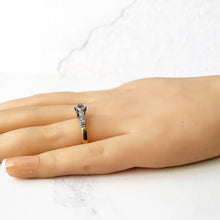 Cargar imagen en el visor de la galería, Art Deco 18ct Gold Spinel Ring. 1930s White Spinel Engagement Ring. Antique 3/4ct Clear Gemstone Solitaire Ring, Size O UK, 7-1/4 US
