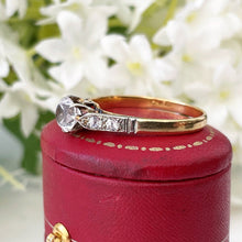Cargar imagen en el visor de la galería, Art Deco 18ct Gold Spinel Ring. 1930s White Spinel Engagement Ring. Antique 3/4ct Clear Gemstone Solitaire Ring, Size O UK, 7-1/4 US
