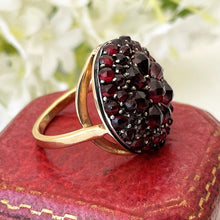 Cargar imagen en el visor de la galería, Victorian 9ct Gold Bohemian Garnet Cluster Ring. Antique Almandine Garnet Large Statement Ring. Red Gemstone Floral Cluster Circle Ring
