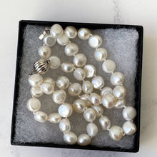 Cargar imagen en el visor de la galería, Vintage Sterling Silver Freshwater Pearl Necklace. Bright White Button Pearl Princess Length Necklace. Natural Pearl 18&quot; Beaded Necklace.
