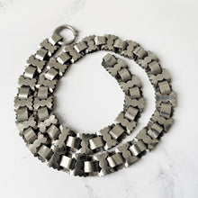 Lade das Bild in den Galerie-Viewer, Victorian Sterling Silver Book Chain Necklace. Antique Engraved Silver Collar Necklace With Detachable Bolt Ring. Silver Locket Bookchain
