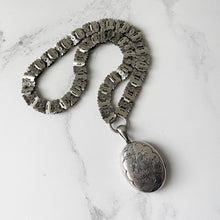 Cargar imagen en el visor de la galería, Victorian Sterling Silver Book Chain Necklace. Antique Engraved Silver Collar Necklace With Detachable Bolt Ring. Silver Locket Bookchain
