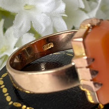 Lade das Bild in den Galerie-Viewer, Antique 9ct Gold Scottish Hardstone Ring. Edwardian/Art Deco Emerald Cut Carnelian Ring. Rose Gold Orange Agate Unisex Ring, S/UK, 9.25 US.
