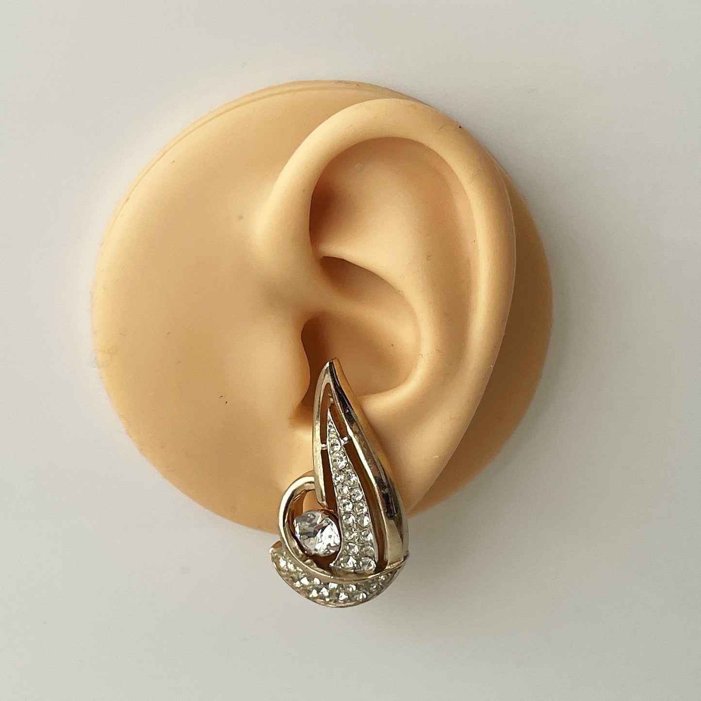 Vintage 1950s Kramer NY Brooch & Clip Earring Set. Retro Paisley Pattern Crystal Rhinestone Brooch, Earring Set. 1940s Costume Jewellery