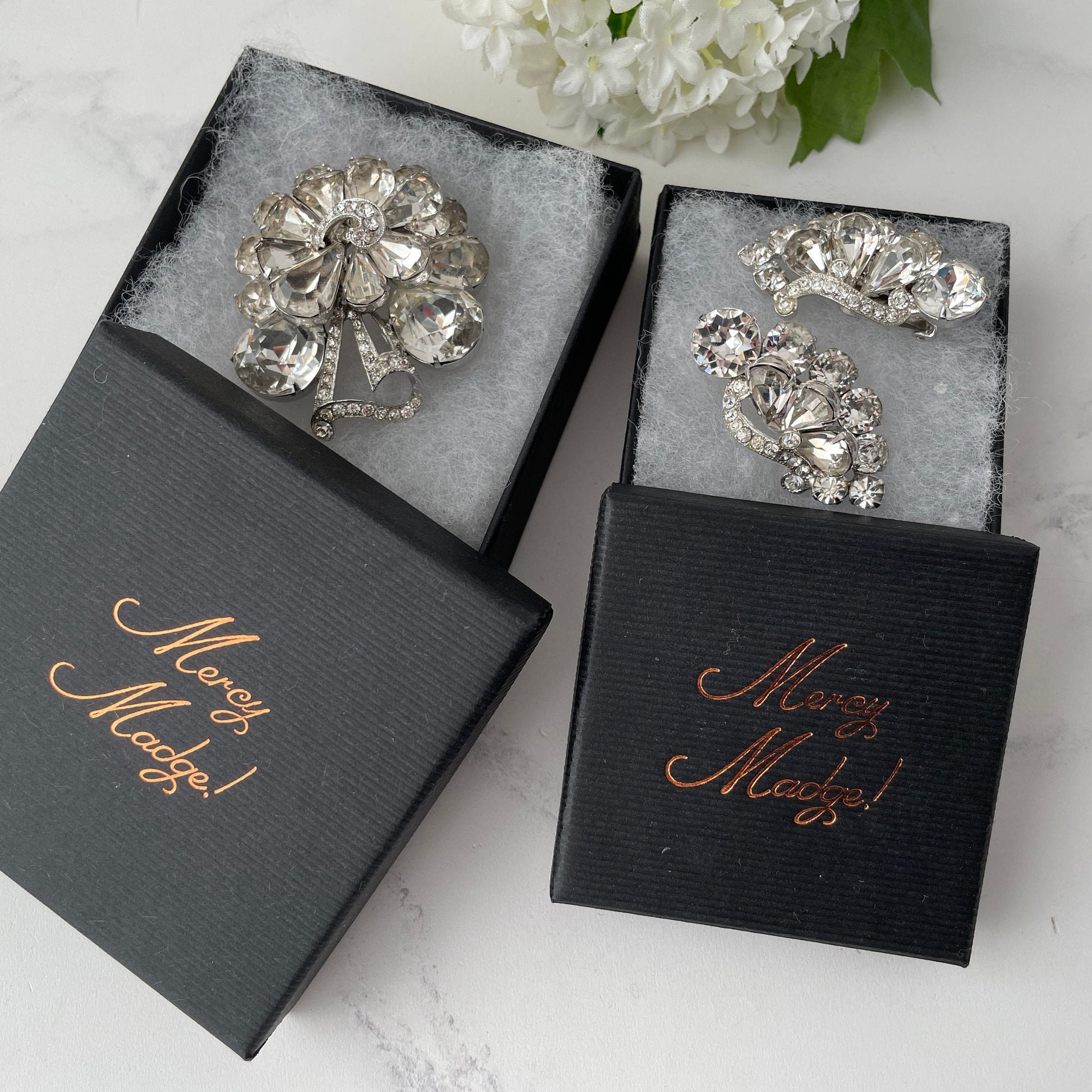 Vintage Eisenberg Clear Crystal Flower Bouquet Brooch & Earring Set. Huge 1940s Austrian Crystal Diamanté Luxury Costume Jewellery Set.