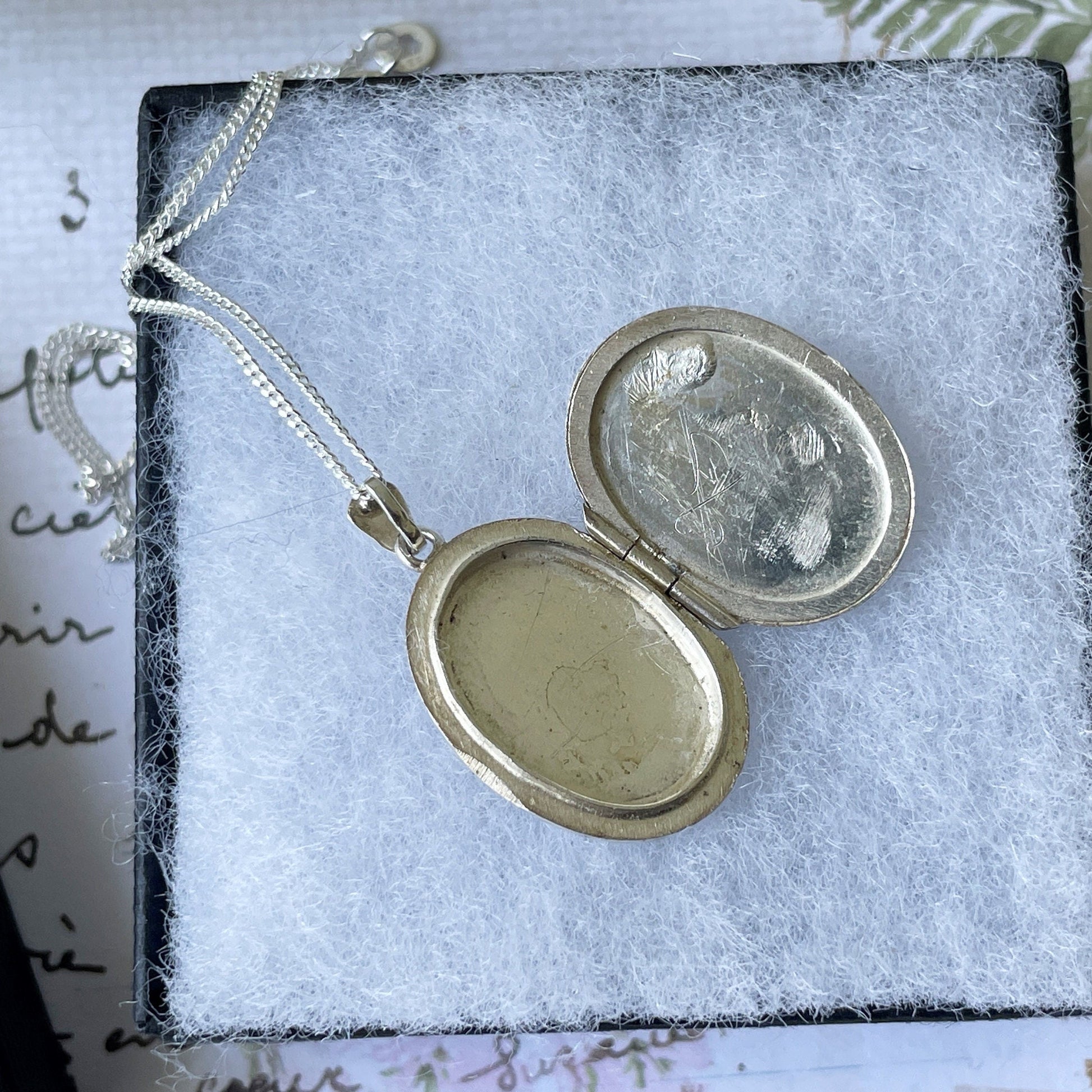 Vintage Engraved English Sterling Silver Locket & Curb Chain. Medium Oval Modernist Locket, Hallmarked 1972. Photo Locket Pendant Necklace.