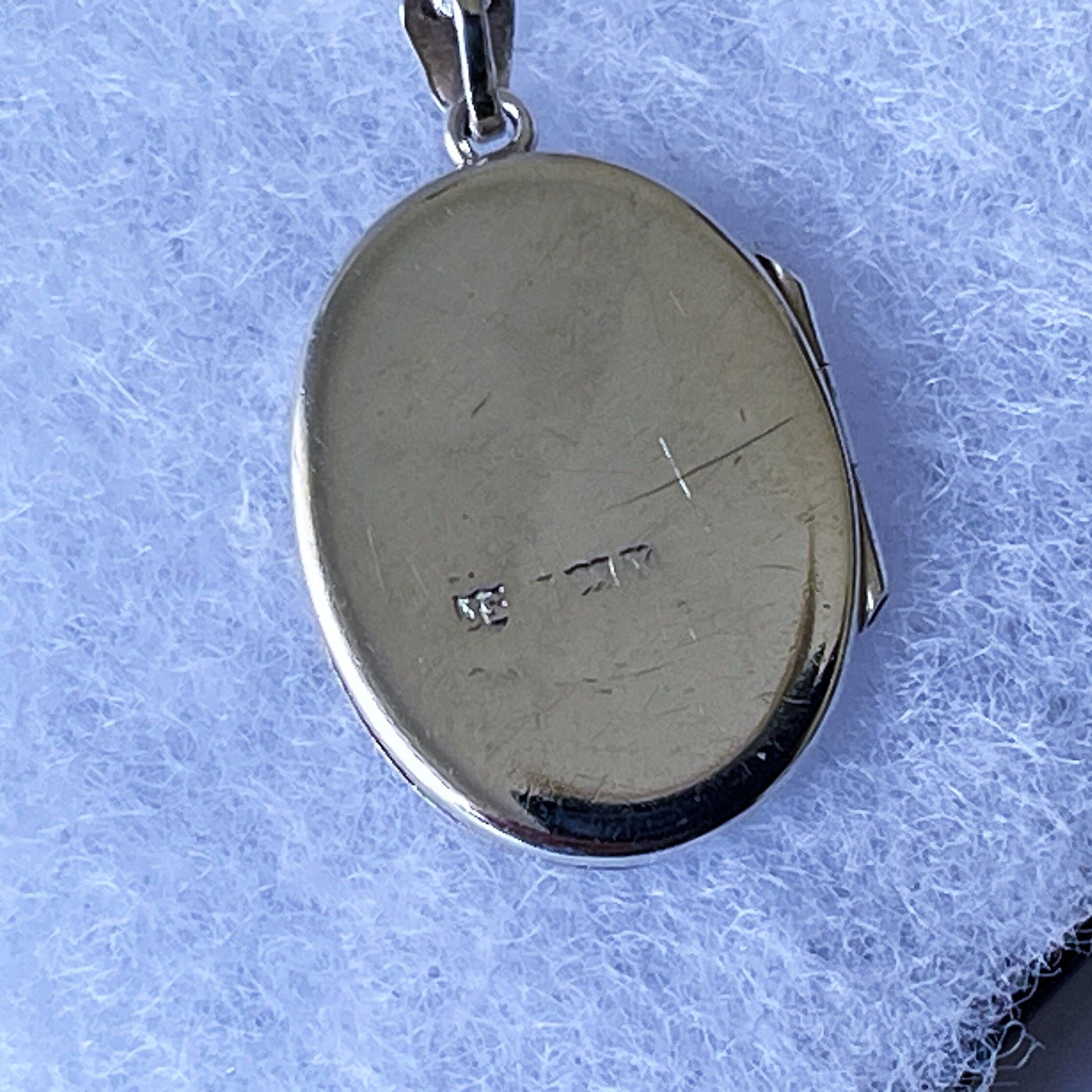 Vintage Engraved English Sterling Silver Locket & Curb Chain. Medium Oval Modernist Locket, Hallmarked 1972. Photo Locket Pendant Necklace.