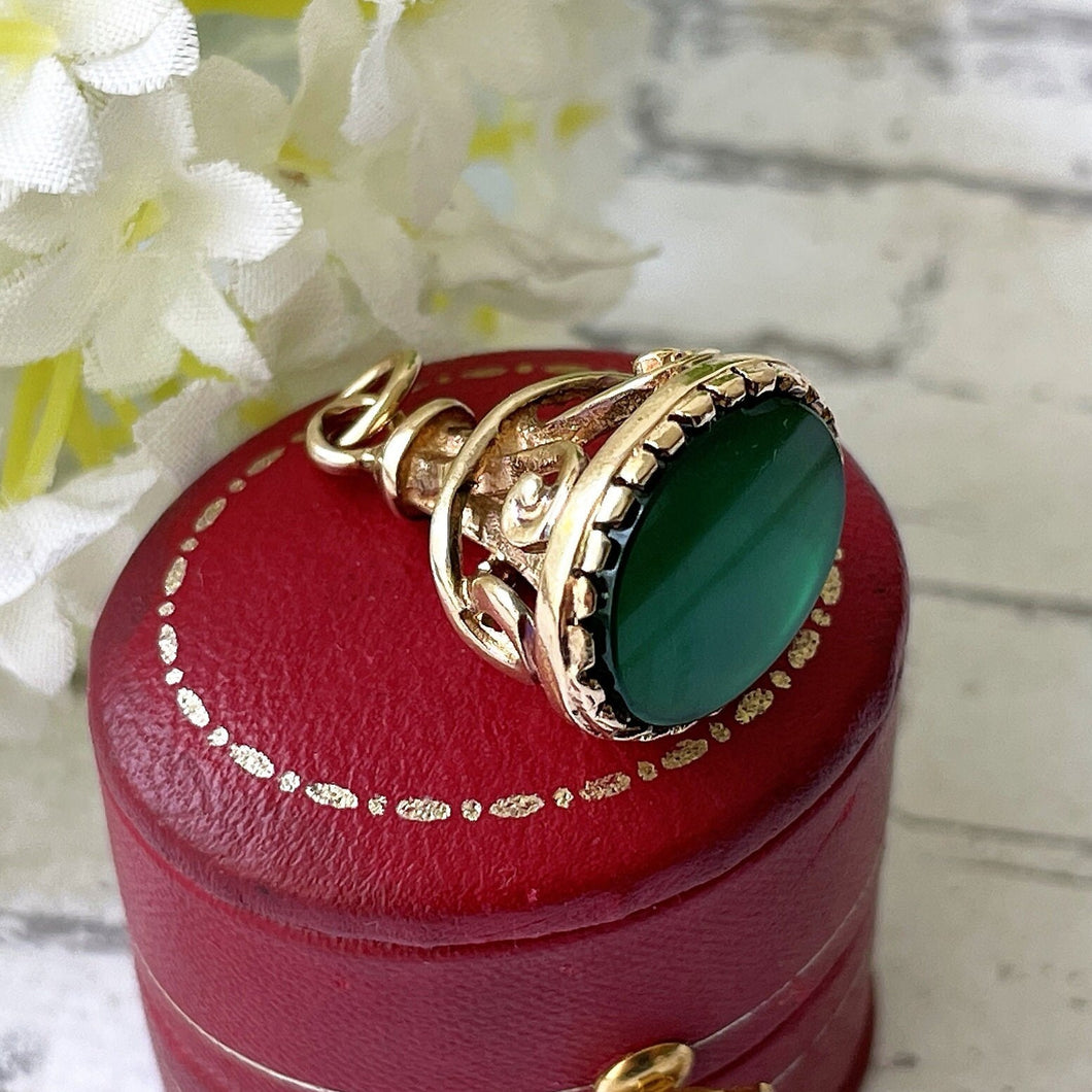 Vintage 9ct Gold & Chrysoprase Victorian Revival Pendant. Scottish Green Chalcedony Fob Seal Pendant. Gold Charm Pendant, 1962 Hallmarks