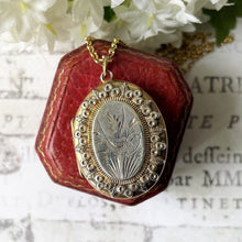 Lade das Bild in den Galerie-Viewer, Victorian Aesthetic Engraved Gold On Silver Locket, 1884 Hallmarks. Antique Engraved Swallow Oval Sweetheart Locket On Chain.
