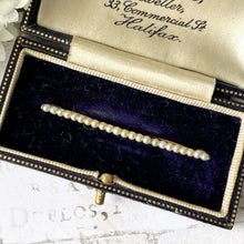 Carica l&#39;immagine nel visualizzatore di Gallery, Antique 15ct Gold Seed Pearl Bar Brooch. Victorian/Edwardian Rose Gold Nappy Style Lapel Pin. Alternative Antique Stock/Tie/Cravat Pin
