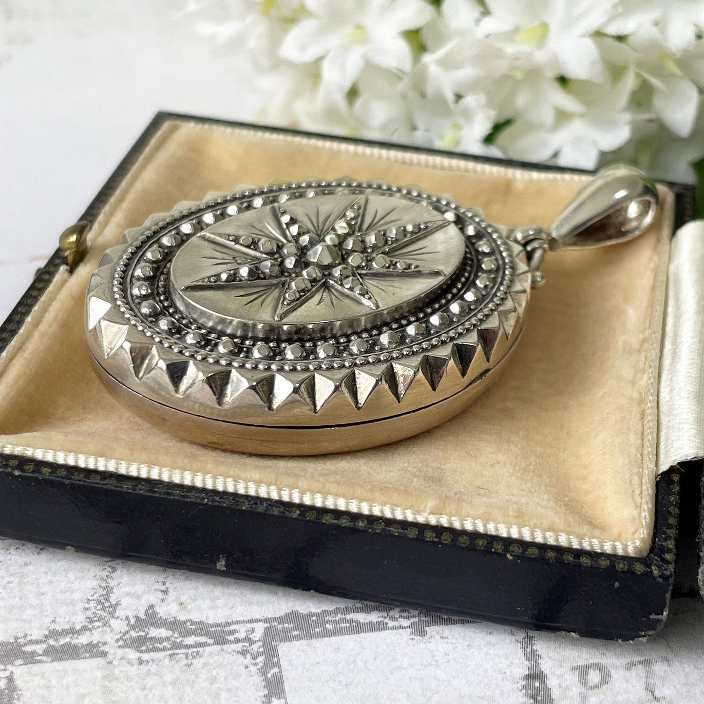 Victorian Baroque Guiding Star Sterling Silver Locket. Large Antique Studded Star English Silver Locket, T & Co 1886. Bookchain Locket.
