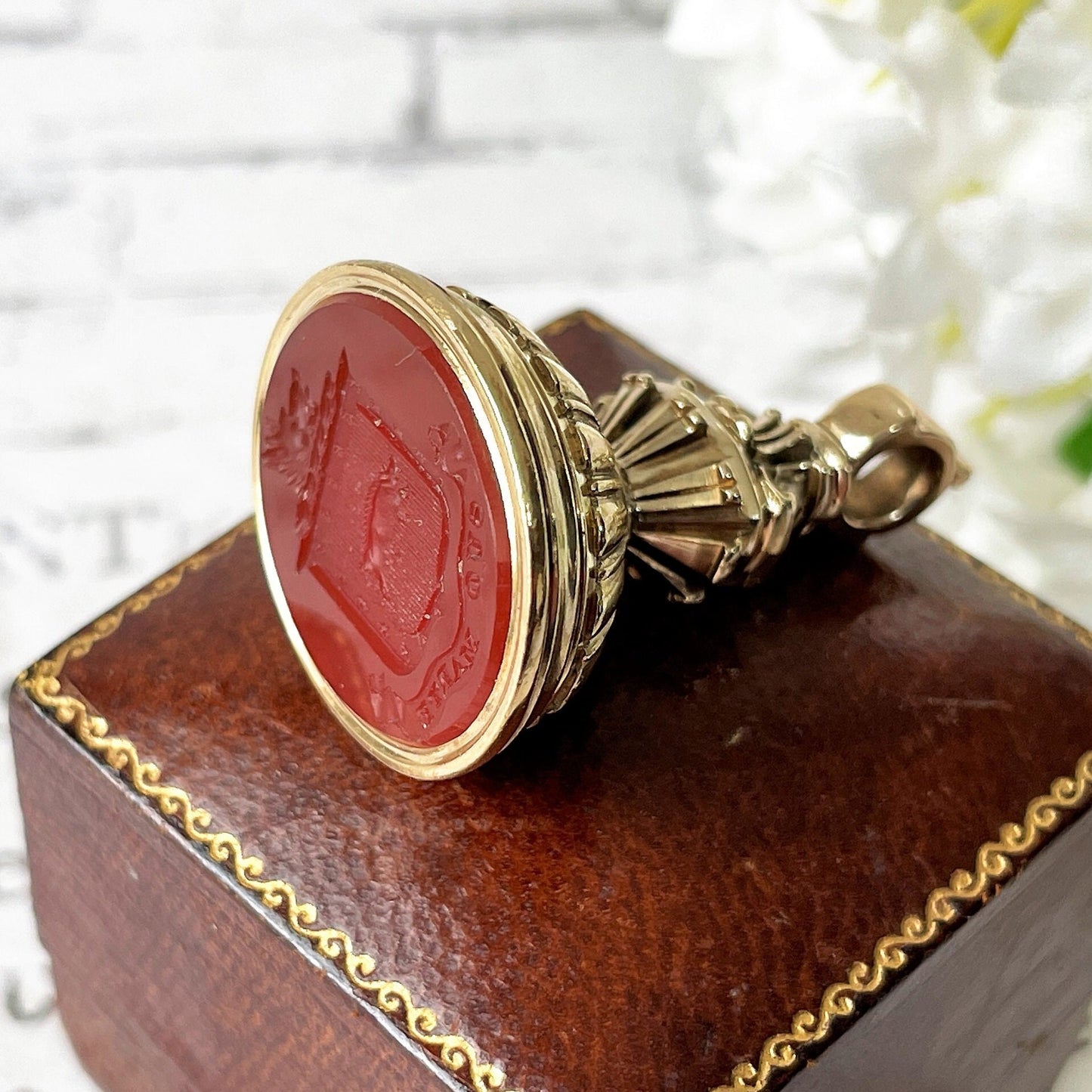Antique 18ct Gold Carnelian Fob Seal Pendant with Coat of Arms. Georgian/Victorian Boar & Wolf "Suo Marte" Large Wax Seal Necklace Pendant