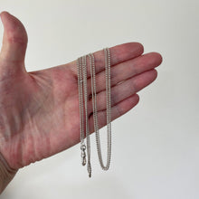 Cargar imagen en el visor de la galería, Edwardian 58” Long Guard Chain Silver Necklace &amp; Swivel Dog Clip. Antique Art Deco Sterling Silver Curb Chain Sautoir Necklace, Muff Chain
