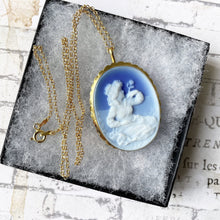 Load image into Gallery viewer, Vintage Italian 18ct Gold Natural Blue Agate Cameo Necklace. Del Gatto Italy Art Nouveau Woman Cameo Pendant. Large Gemstone Cameo Pendant
