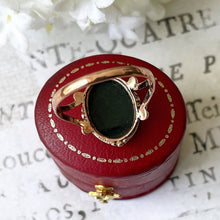 Cargar imagen en el visor de la galería, Antique Edwardian 9ct Rose Gold Scottish Bloodstone Ring. Signet Seal Style Ring, Chester 1916. English Etruscan Revival Ring, Size R/8-1/4
