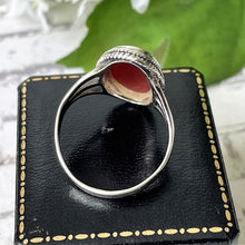 Cargar imagen en el visor de la galería, Vintage Scottish Carnelian Sterling Silver Ring. Large Oval Natural Carnelian Statement Ring. Art Deco Style Cocktail Ring Size Q / 8-1/4
