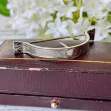 Carica l&#39;immagine nel visualizzatore di Gallery, Edwardian Art Nouveau Sterling Silver Posy Holder Brooch. Rare Antique Silver Boutonniere/Buttonhole Lapel Pin. Wedding Groom Accessories.
