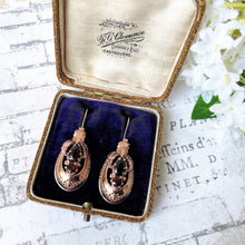 Lade das Bild in den Galerie-Viewer, Victorian 9ct Rose Gold Etruscan Revival Garnet Drop Earrings, Boxed. Antique Bohemian Garnet Pendant Drop Earrings. Victorian Gold Jewelry
