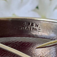Carica l&#39;immagine nel visualizzatore di Gallery, Edwardian Art Nouveau Sterling Silver Posy Holder Brooch. Rare Antique Silver Boutonniere/Buttonhole Lapel Pin. Wedding Groom Accessories.
