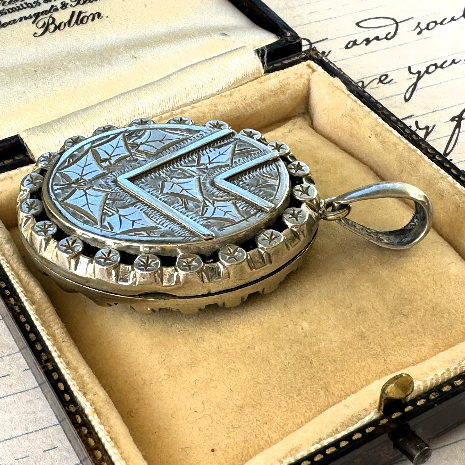 Antique Victorian Sterling Silver Locket Pendant. Aesthetic Engraved Ivy & Stars Medium Size Oval Locket. Victorian Love Token Locket
