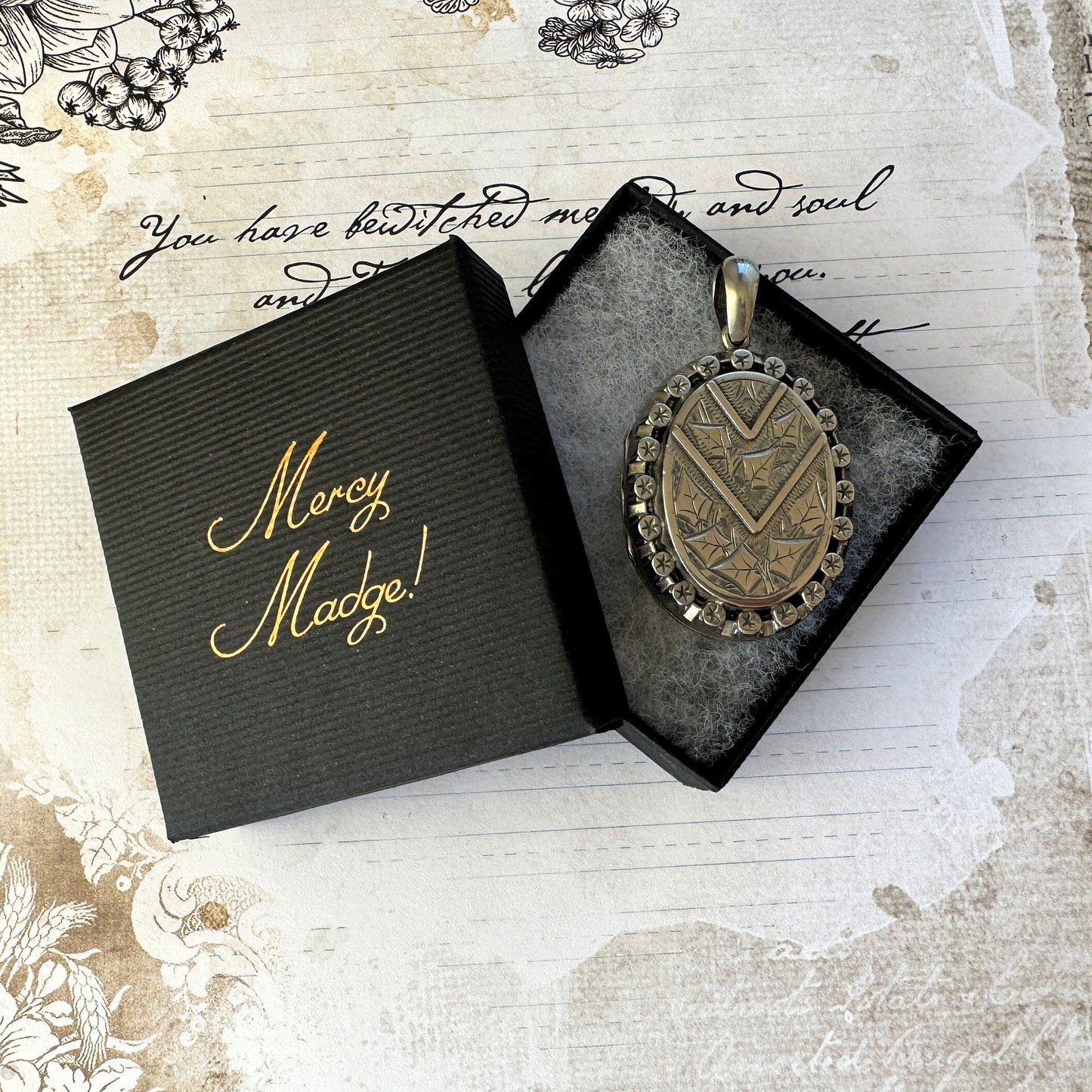 Antique Victorian Sterling Silver Locket Pendant. Aesthetic Engraved Ivy & Stars Medium Size Oval Locket. Victorian Love Token Locket