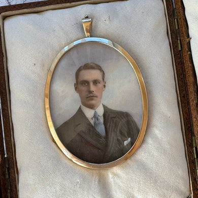 Antique 9ct Gold British Portrait Miniature Pendant. Alexander Bassano WW1 Hand Painted Portrait Of Lt. Macdonald Miller In Leather Case