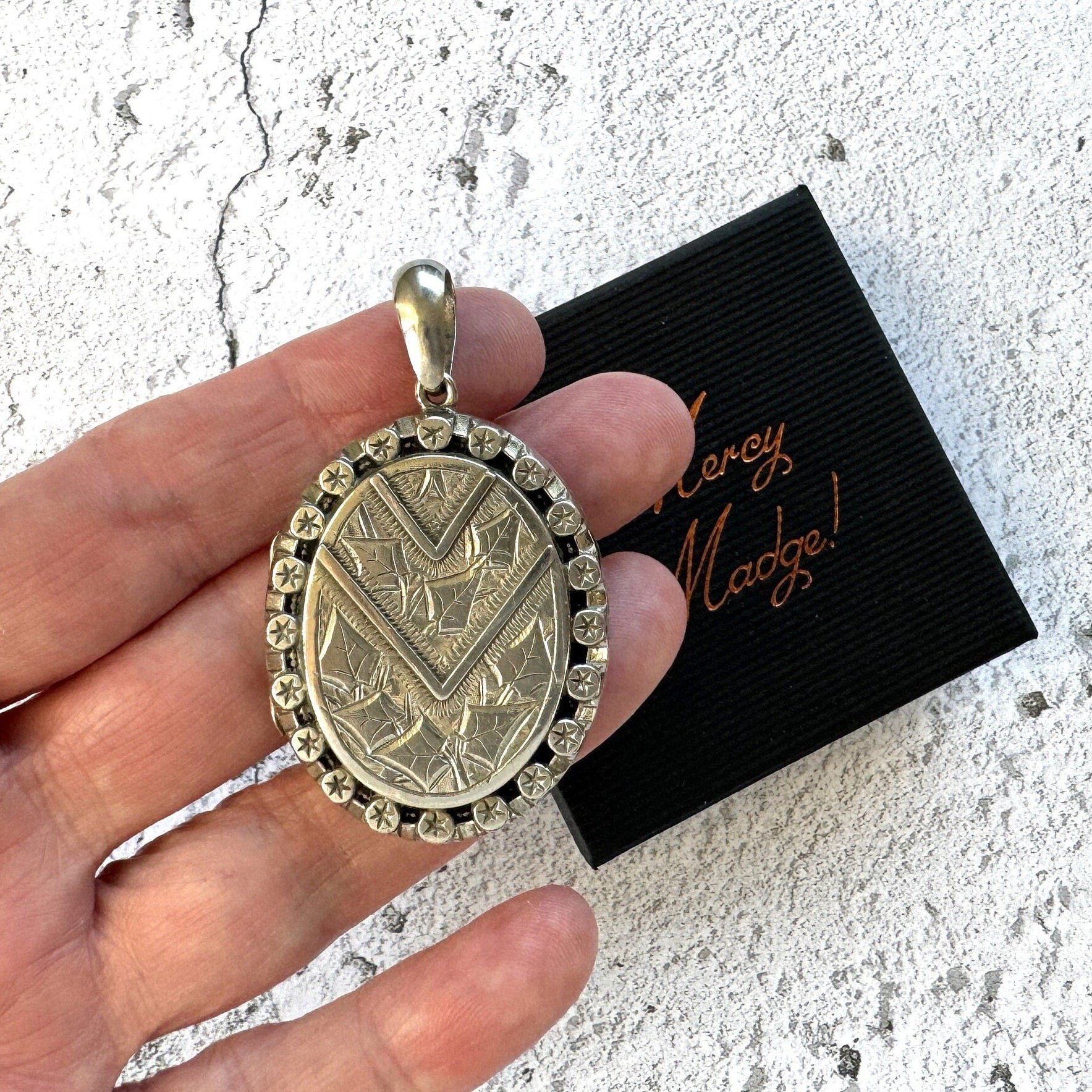 Antique Victorian Sterling Silver Locket Pendant. Aesthetic Engraved Ivy & Stars Medium Size Oval Locket. Victorian Love Token Locket