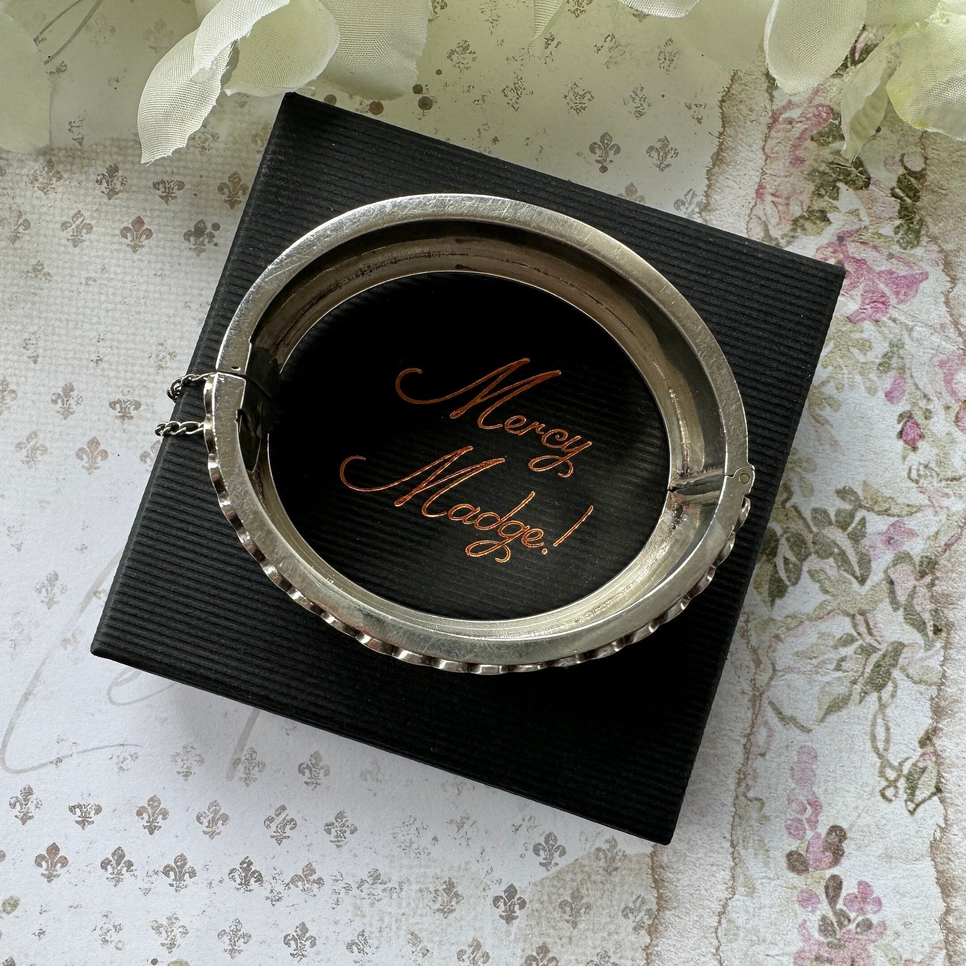 Victorian c1862 Rose, Thistle & Shamrock Silver Jubilee Bangle Bracelet. Antique Victorian Aesthetic Engraved Hinged Sterling Silver Cuff.