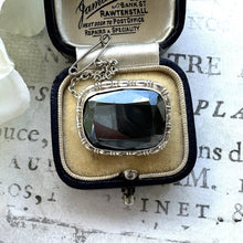 Lade das Bild in den Galerie-Viewer, Antique Victorian Sterling Silver English Hematite Cravat Pin. Black Rectangular Faceted Gemstone Stock/Lapel Pin. Petite Antique Brooch
